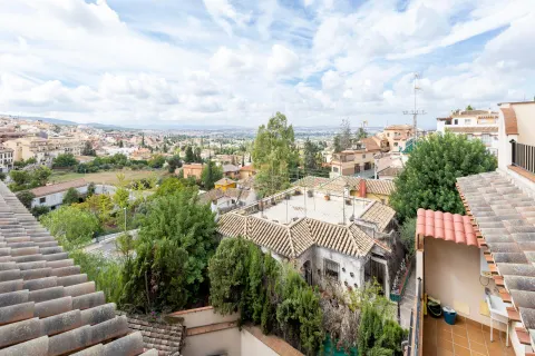 ÁTICO DE 1 DORMITORIO EN BARRIO DE MONACHIL. ¡EN RENTABILIDAD!