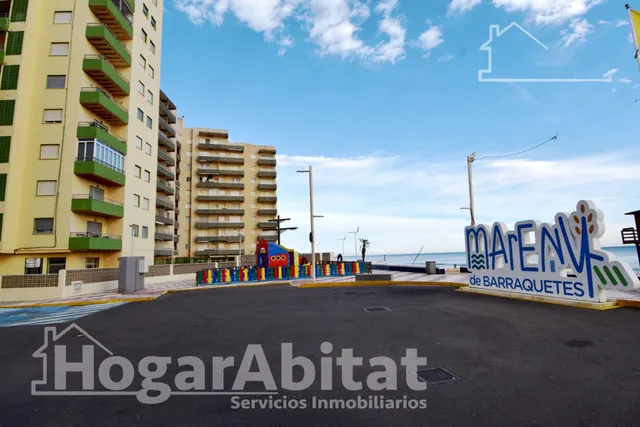 Vistas al mar en primera línea y terraza en este luminoso apartamento exterior en la playa del Mareny Blau — 45