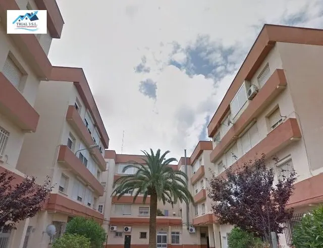 Venta de apartamento en Chiclana de la Frontera (Cádiz) - foto 2