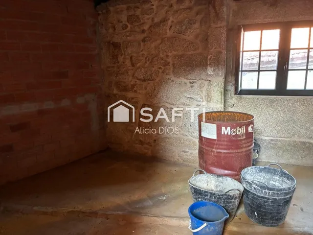 CASA DE PIEDRA CON ENCANTO RURAL — 13