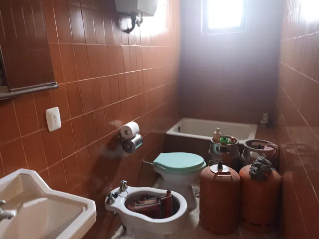 Casa en canjayar zona plaza del ayuntamiento de siete habitaciones trea baños para reformar — 37