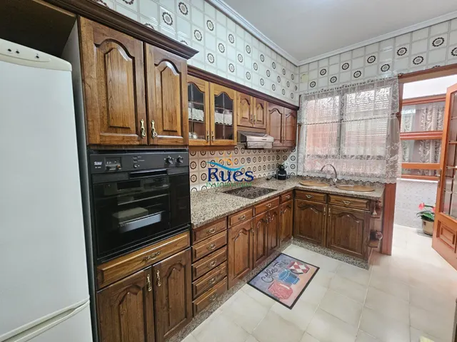 CASA EN BUEN ESTADO CENTRICA, EN CASTELLON DE LA PLANA — 9