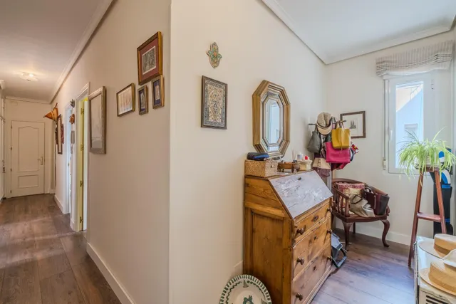Se vende piso reformado en la calle Alcalde Sainz de Baranda — 24