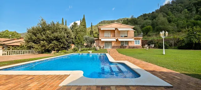 Espectacular casa en Tagamanent - foto 4