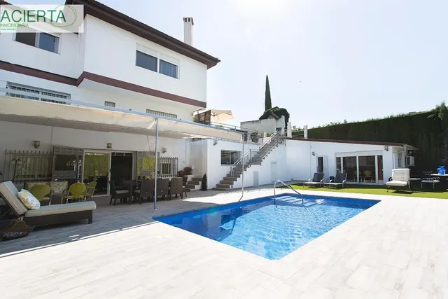Espectacular chalet en el serrallo