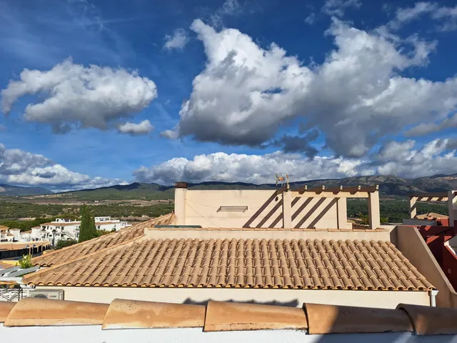 Chalet pareado con amplia parcela y grandes posibilidades de ampliación en Castalla internacional — 31
