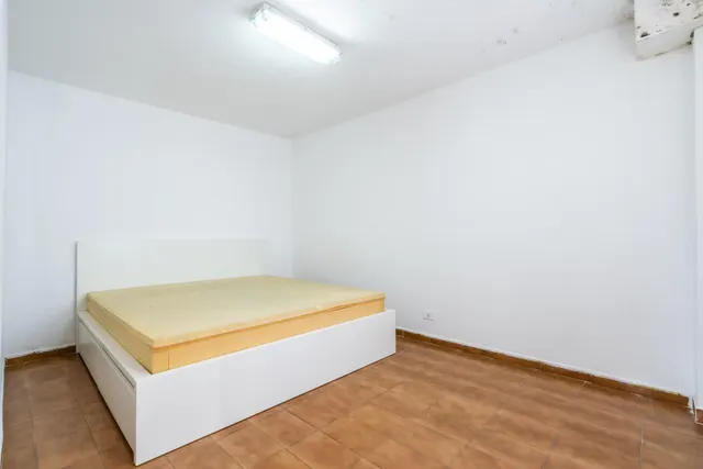 Casa de 4 plantas en zona céntrica de La Laguna · Ideal para inversores y familias numerosas · Muchas posibilidades — 47