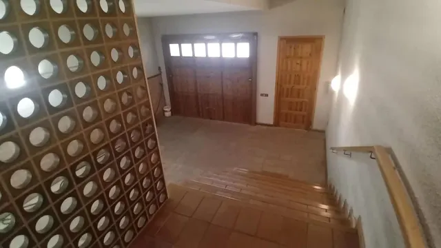 CASA CON AMPLIA TERRAZA EN ALCARRÀS — 27
