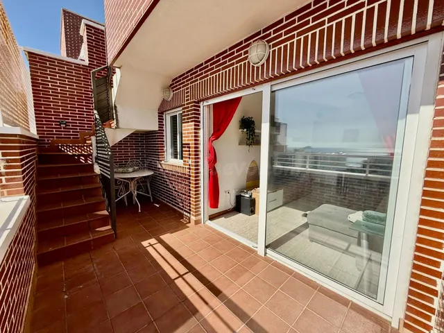 ¡EXCLUSIVA! ESPECTACULAR ÁTICO CON GRAN TERRAZA Y VISTAS AL  - foto 5