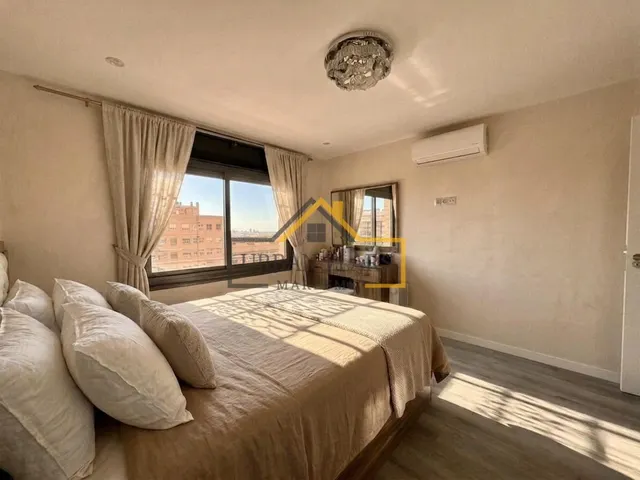 Luminoso piso de 3 habitaciones . — 21