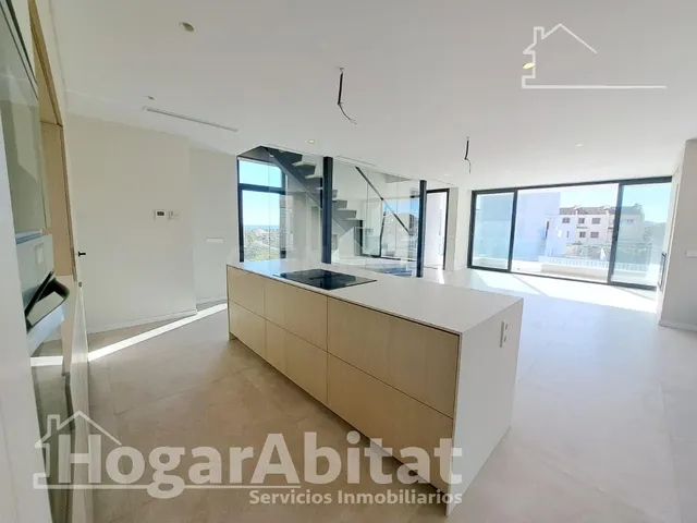 CHALET DE LUJO TOTALMENTE A ESTRENAR CON PISCINA, GARAJE Y V - foto 4