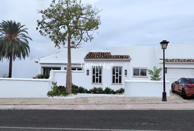 Chalet 4 habitaciones 253m² en venta - Marbella - foto 3