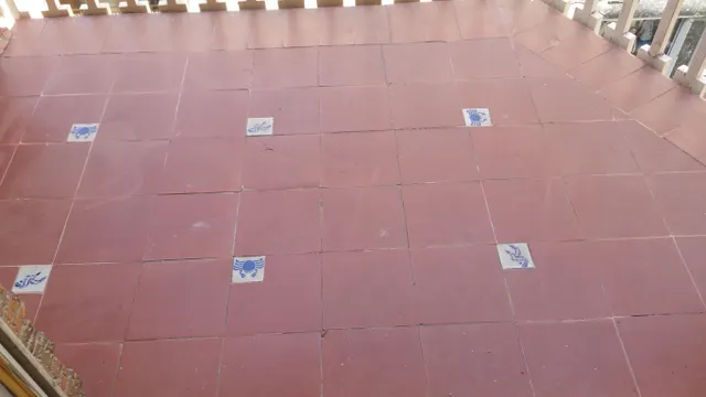AMPLIA VVIENDA PARA REFORMAR CERCA DEL CENTRO — 11
