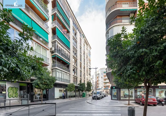 PISO DE 5 DORMITORIOS EN CALLE RECOGIDAS — 11