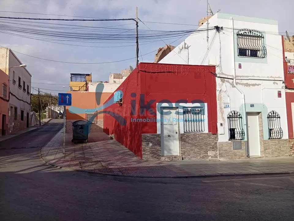 Se vende Casa en la localidad de Almería