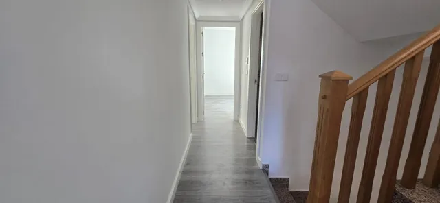 Chalet pareado con piscina privada, 4 dormitorios y amplios espacios exteriores en Nuevo San Javier — 21