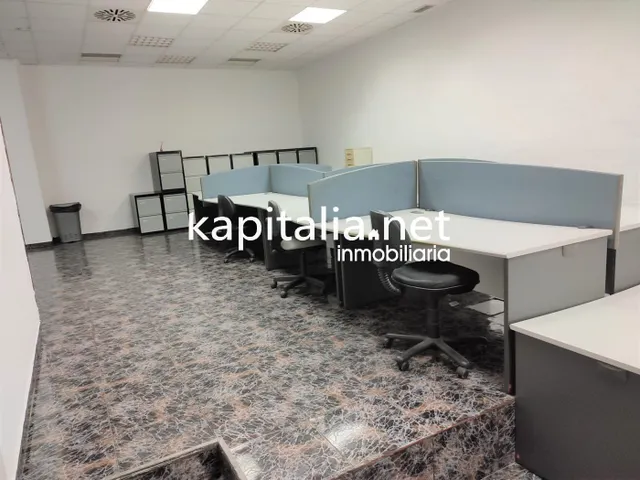 Locales comerciales a la venta en Ontinyent, zona El Llombo. — 6
