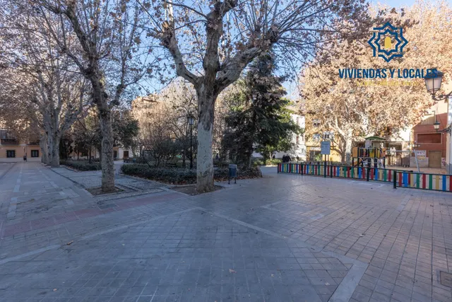 Oportunidad junto a plaza Trinidad — 44