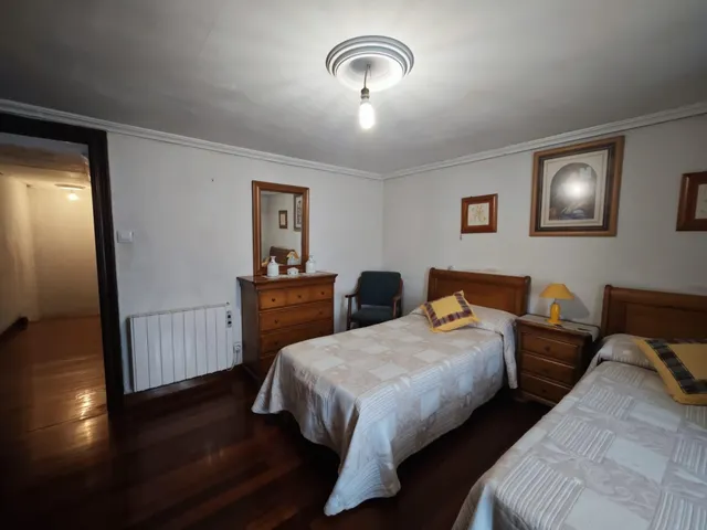 CASA DE PIEDRA CON MÚLTIPLES POSIBILIDADES EN VILLANUEVA DE LA PEÑA — 16