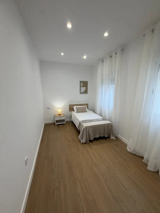 Vivienda totalmente reforma de tres habitaciones en el centro de Castellón — 8