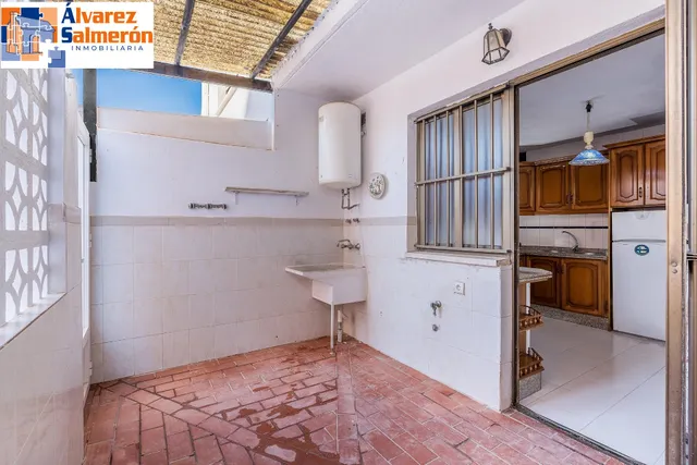 CASA ADOSADA EN MOTRIL — 17