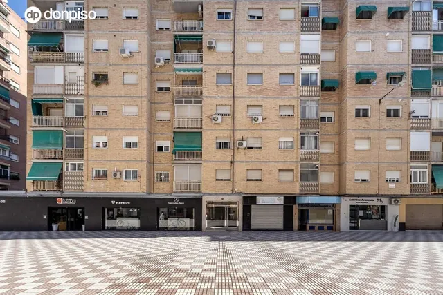 Piso de 3 dormitorios con terraza en plena zona Fontiveros — 21