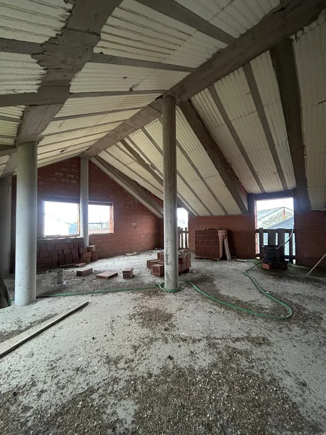 Se vende casa en construcción — 4