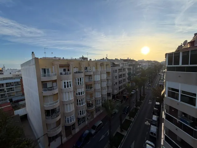 ¡fantástico apartamento con gran terraza y solárium en Torrevieja! ☀️ a 50 metros de la playa de los locos — 29