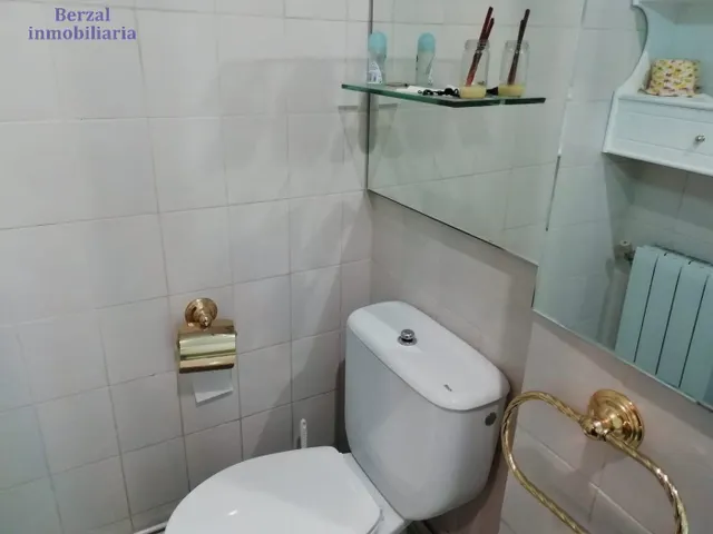 PISO AMPLIO EN LAS PEATONALES — 30