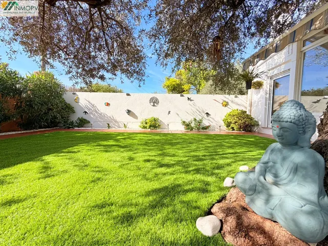 Singular chalet de 319m2 con 2.000 m2 de parcela, piscina y apartamento independiente en vistabella Vinaròs! — 18