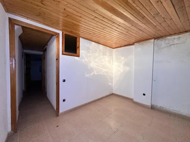 SE VENDE CASA ADOSADA EN BERGA — 22