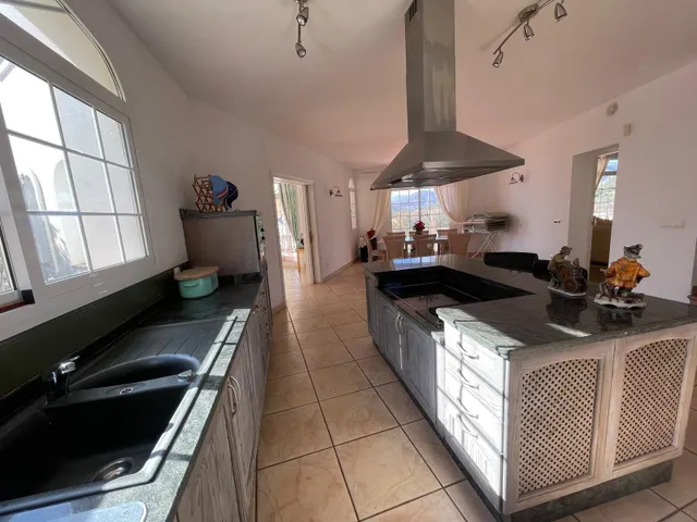 Exclusiva villa en Mijas Golf con vistas a la montaña y piscina privada — 15
