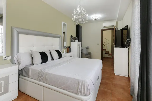 Espectacular casa con piscina a 15 minutos de la playa — 12