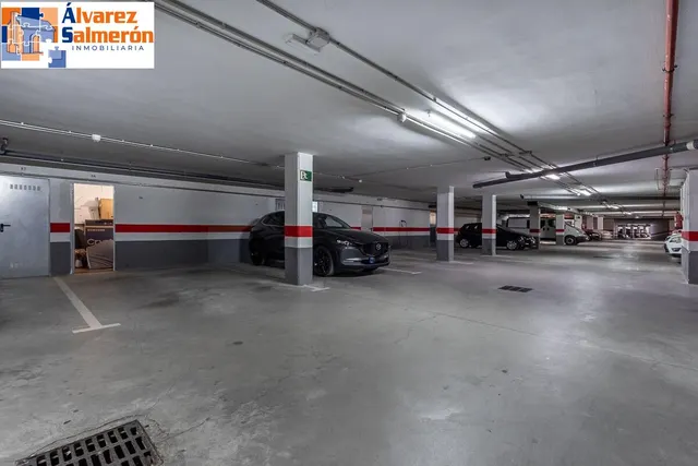 Piso con terraza en Albolote — 30