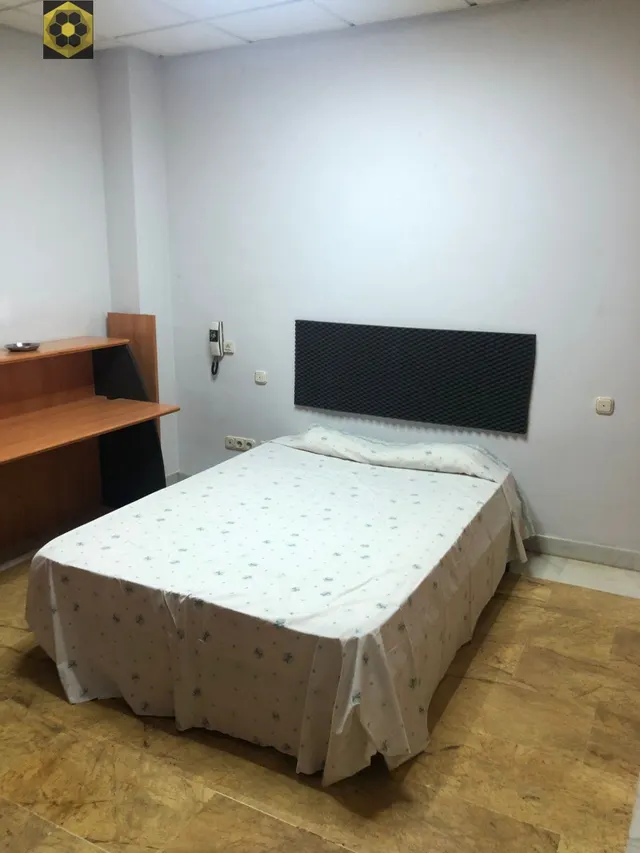 EST/Apartamento de UN dormitorio, zona Derecho — 15