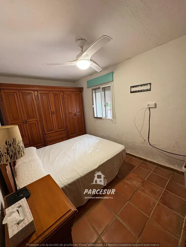 Finca de 1.250 m2 con 2 casas independientes y piscina — 12