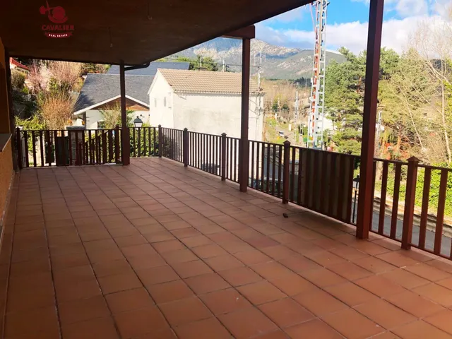 Magnifico chalet ¡¡¡ A ESTRENAR ¡¡¡ 340m2 construidos con cinco dormitorios en parcela de 569m2 — 9