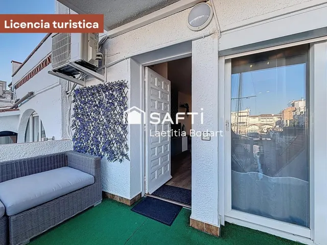 Piso con terraza, licencia turística  Empuriabrava — 22