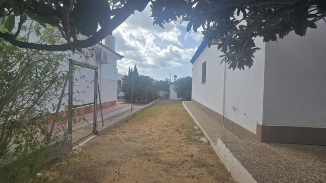 DOS CHALETS URBANOS EN UNA PARCELA SEGREGADA DE 1.500 M2 — 10