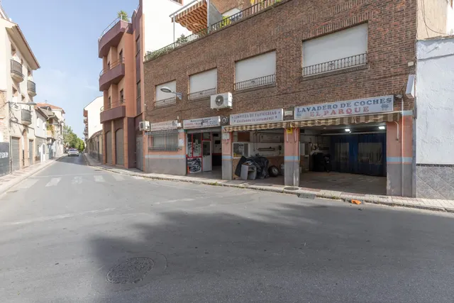 Local comercial 95m² en venta - Zona metropolitana — 7
