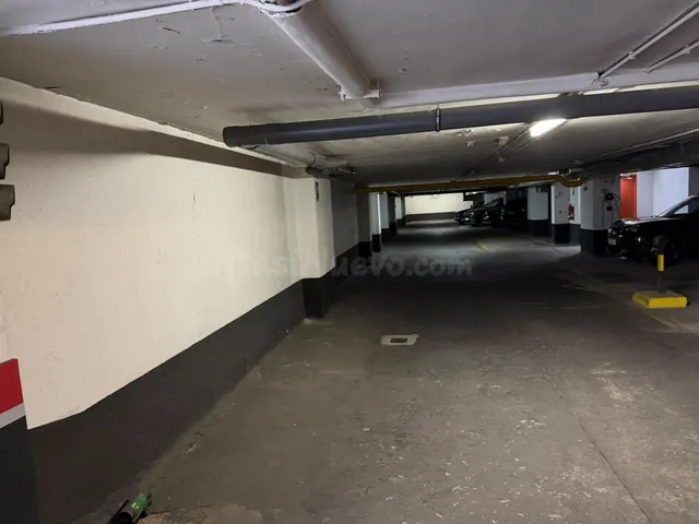 Plaza de garaje en venta – comodidad y fácil acceso en una ubicación privilegiada — 4