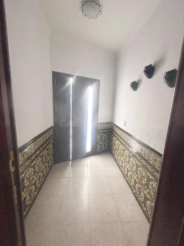 CASA ADOSADA DE DOS PLANTAS CON PATIO EN ZONA LA FONTANILLA - foto 3