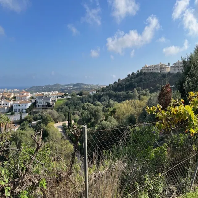 Parcela comercial Mijas - Usos múltiples en Cerros del Águil