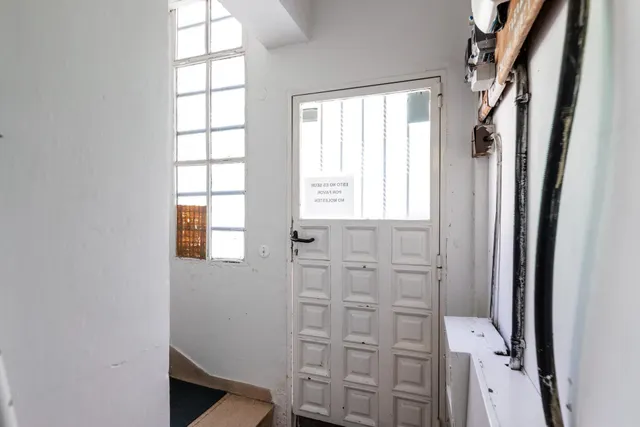 Nave industrial en alquiler en Madrid – Calle Miguel Yuste, 5 — 10
