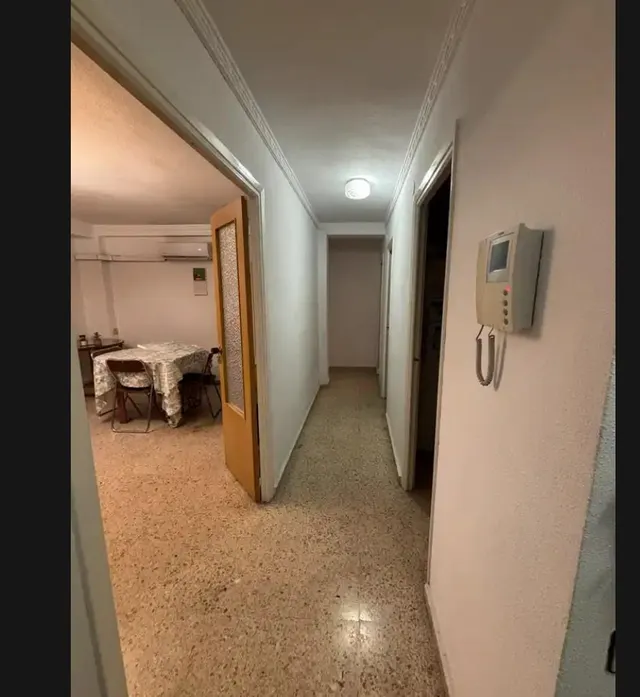 Habitación en Calle Mar Menor Santa María De Gracia — 6