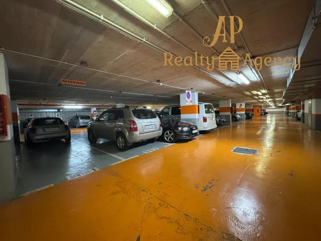 ¡OPORTUNIDAD! Se vende PLAZA DE GARAJE ubicada bajo el Mercado de Abastos. — 5