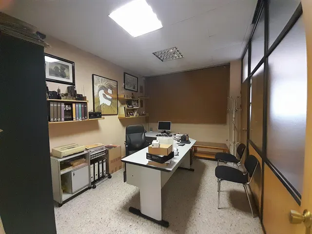 Local comercial céntrico!! — 4
