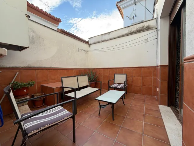 ¡Casa adosada con patio, garaje y sótano en La Victoria, Córdoba! — 15