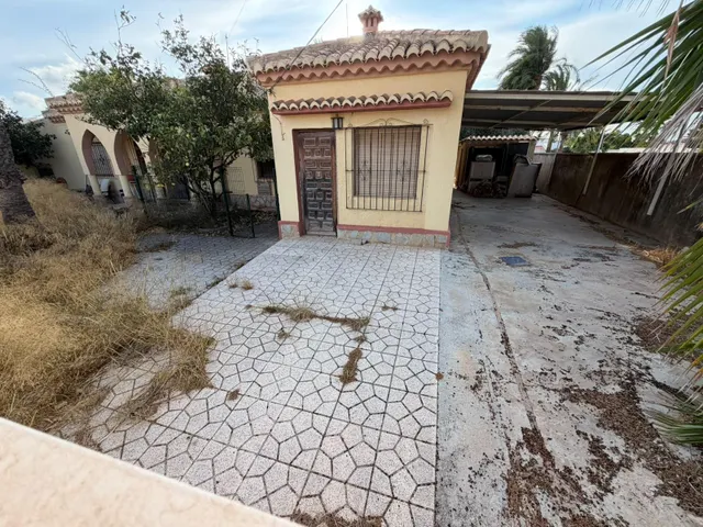 Chalet con amplia parcela en torreta florida - Torrevieja ( Alicante ) — 3