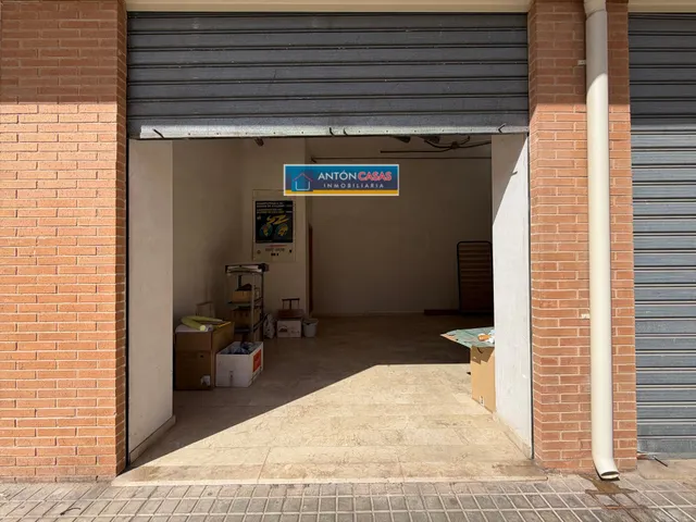 LOCAL COMERCIAL EN VENTA EN ELDA – ZONA VIRGEN DE LA SALUD - foto 2